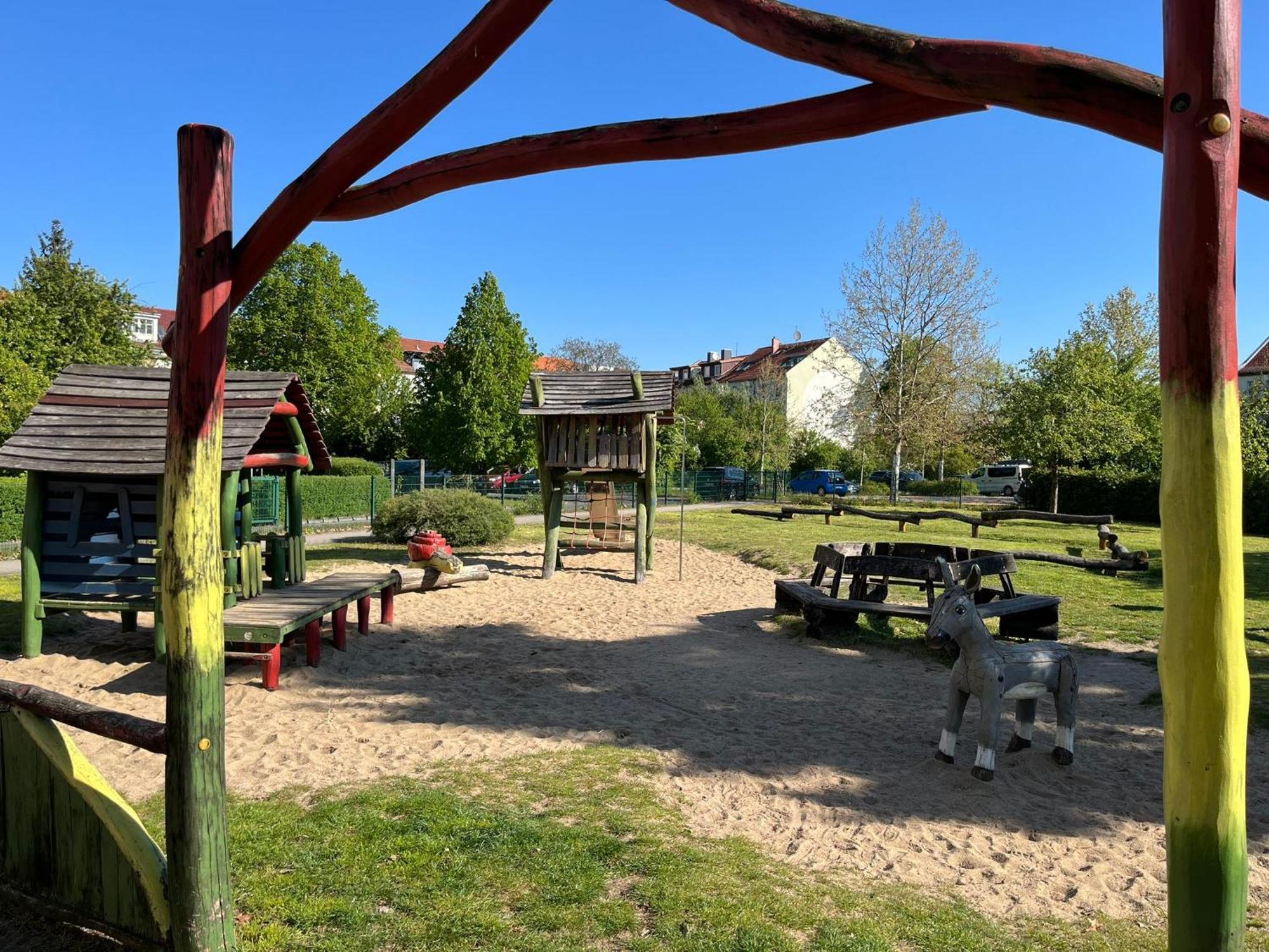 Fewo "Franzi" 5 Personen, Zentrale Lage, Parkplatz Dessau-Rosslau Екстер'єр фото